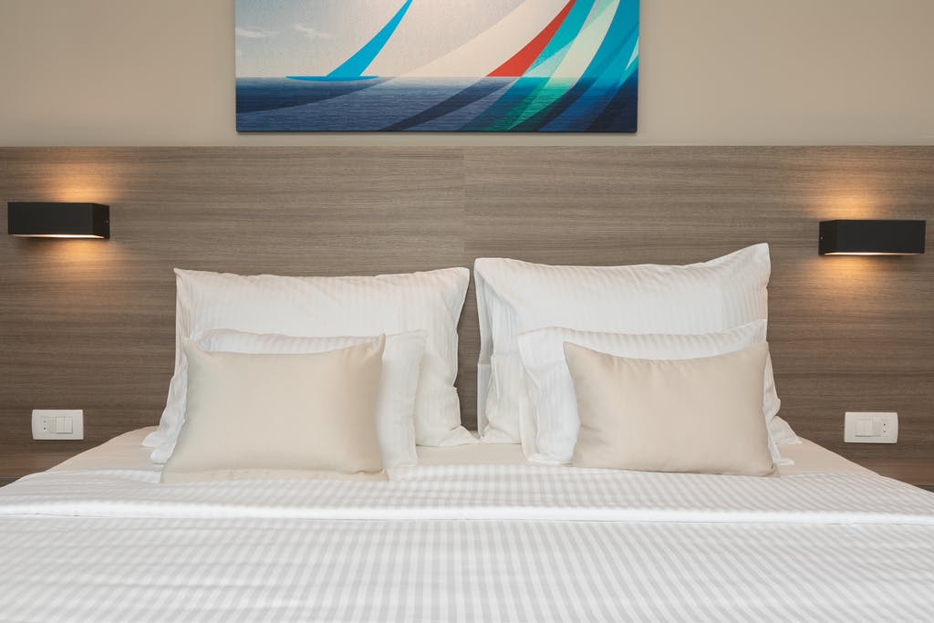 Uživajte u savršenom odmoru uz eleganciju, udobnost i vrhunsku uslugu u Hotelu Antonio 4* u predivnoj Makarskoj – stvoreno za potpuno uživanje!