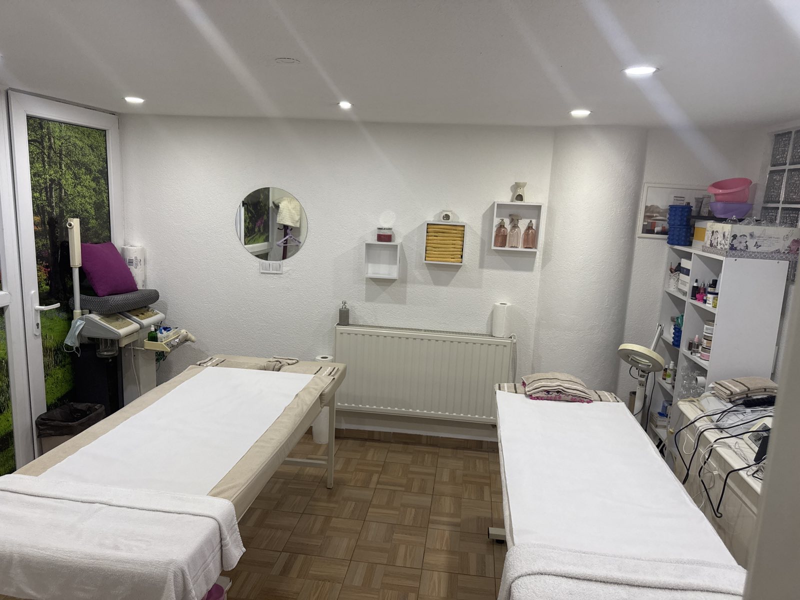 Sanya Beauty Studio – priuštite svojim stopalima savršenu pedikuru uz temeljnu njegu, hidrataciju i potpuno opuštanje!