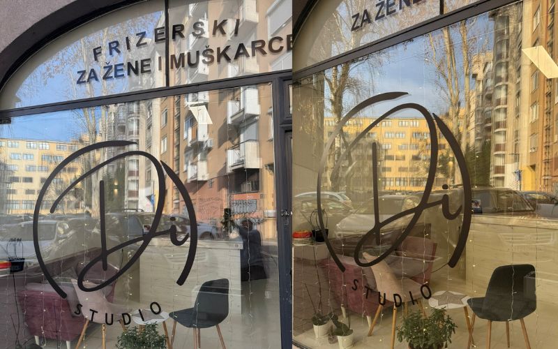 StudioDi | Profesionalno feniranje svih dužina kose uz masku koja njeguje i pruža sjaj!