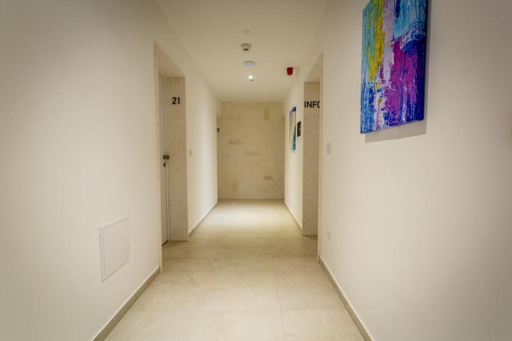 Uživajte u odmoru iz snova u Villi Katarina 4* na Makarskoj rivijeri, okruženi buđenjem prirode, mirisom mora i toplinom mediteranskog sunca!