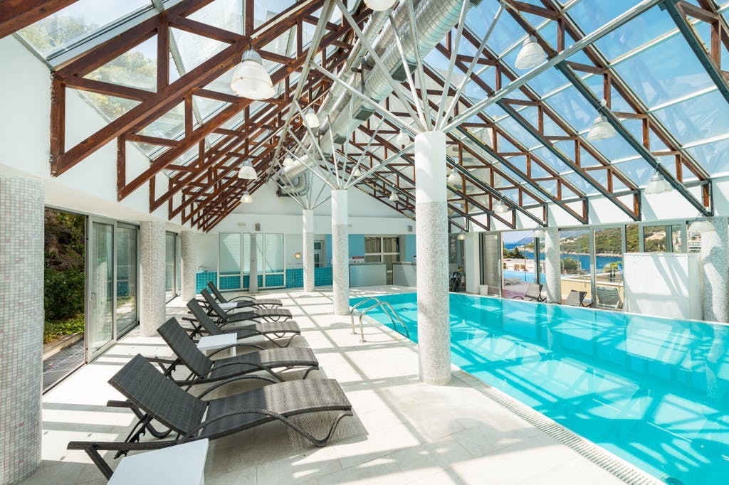 Hotel Uvala 4*, Dubrovnik – otkrijte čari luksuznog odmora uz predivne jadranske pejzaže, vrhunsku udobnost i autentični mediteranski ugođaj!