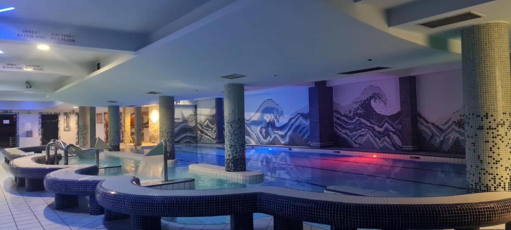 Veličanstven odmor u srcu Sarajeva – luksuz ispunjen udobnošću, šarmom i nezaboravnim trenucima u Hotelu Central 4*!