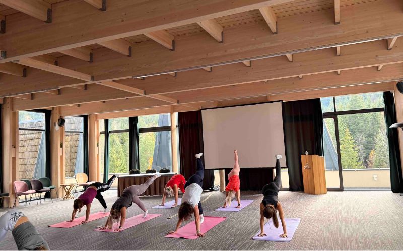 Nedjelja posvećena vašem miru – Wellness, joga i zdravi ručak uz pogled na Trebević u hotelu Pino Nature 4*!