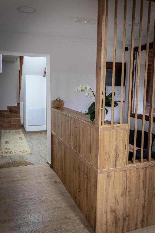 Zimska čarolija i potpuni užitak na Vlašiću uz luksuzan smještaj i svjež planinski zrak u Pansionu A&M!