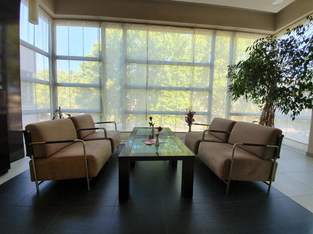 Doživite Hercegovinu na poseban način – uživajte u Wellness sadržajima, udobnom smještaju i gostoprimstvu Hotela Brotnjo 4*!
