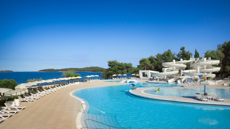 Turističko naselje Villas Rubin 3*, Rovinj | Uživajte u svakom trenutku odmora uz prirodne ljepote i blizinu morske obale!
