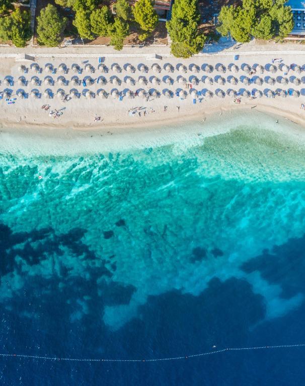 Hotel Zora 3*, Primošten | Uživajte u savršenom spoju romantike i prirodnih ljepota uz šljunčane plaže Jadrana!