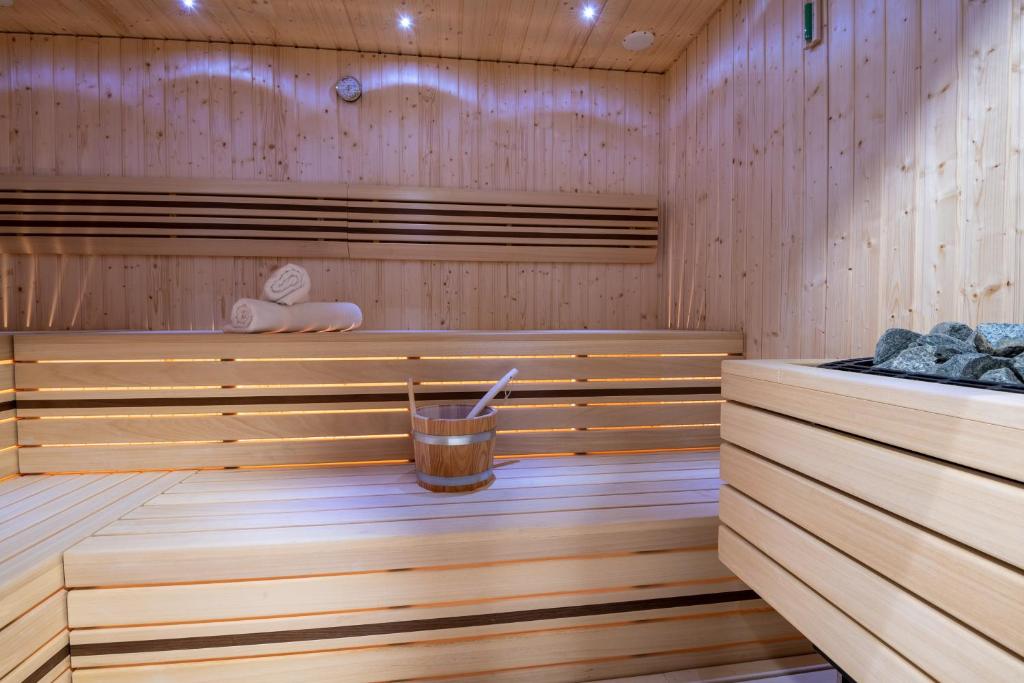 Uživajte u trodnevnom odmoru za dvoje u Neumu uz polupansionsku uslugu i boravak u moderno uređenim SUPERIOR sobama Marea Hotel & Spa 4*!