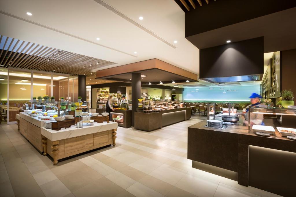 Aminess Vival Maestral Hotel 4* I Doživite odmor koji spaja netaknutu prirodu i srdačnost Istre uz obalu slikovitog Novigrada!