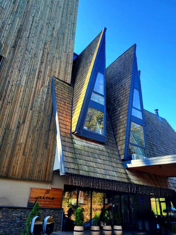 Doživite čaroliju Trebevića i opustite se u luksuzu Hotela Pino Nature 4* okruženi netaknutom prirodom i svježim planinskim zrakom!