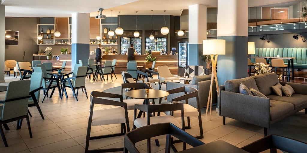 Aminess Vival Maestral Hotel 4* I Doživite odmor koji spaja netaknutu prirodu i srdačnost Istre uz obalu slikovitog Novigrada!