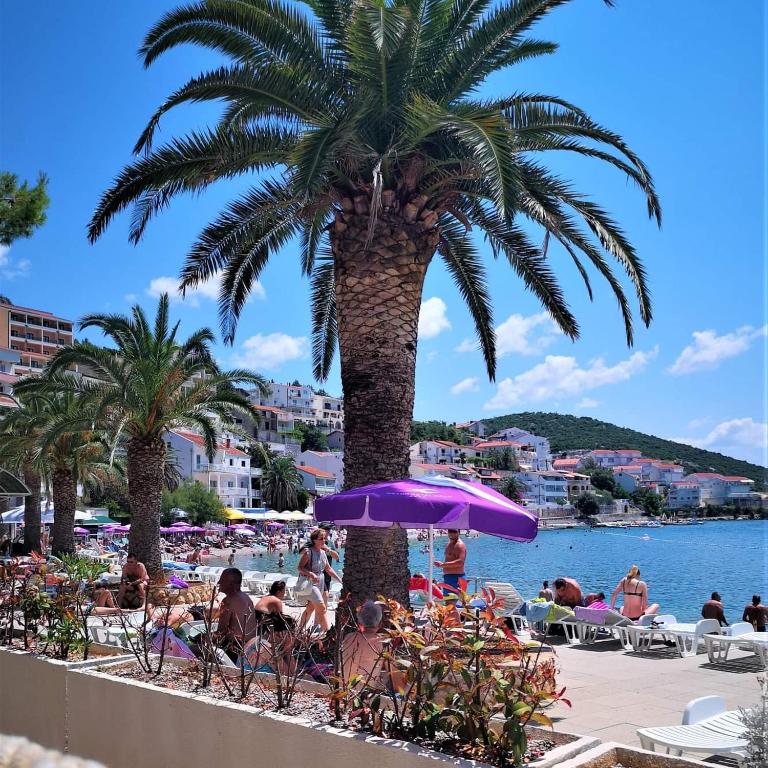 Neum – uživajte u suncu, toplom moru i potpunom opuštanju u Hotelu Agava 4*, gdje se svaki trenutak pretvara u bezbrižan ljetni odmor uz more!