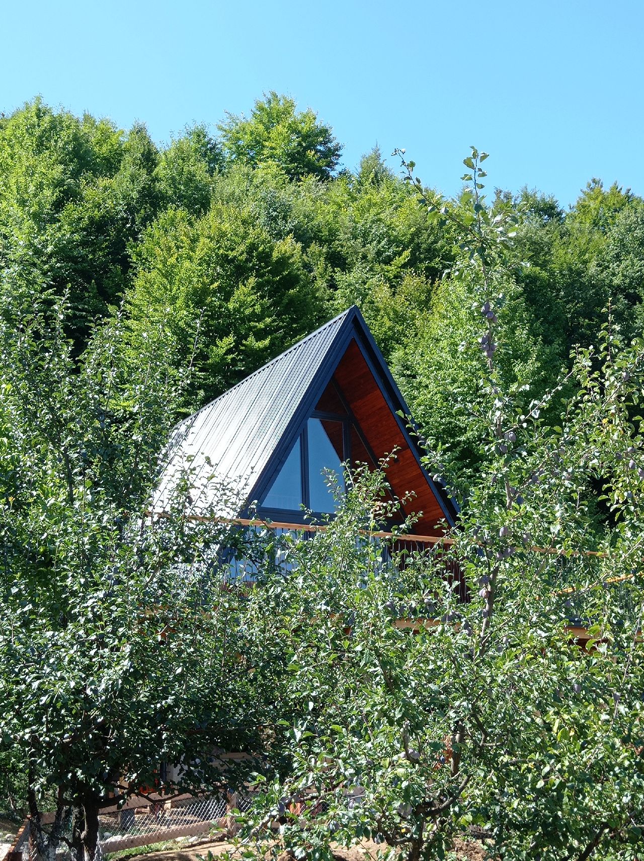 Malak Farma – Savršen bijeg od gradske užurbanosti u zagrljaj tišine, svježeg zraka i prirodne harmonije!