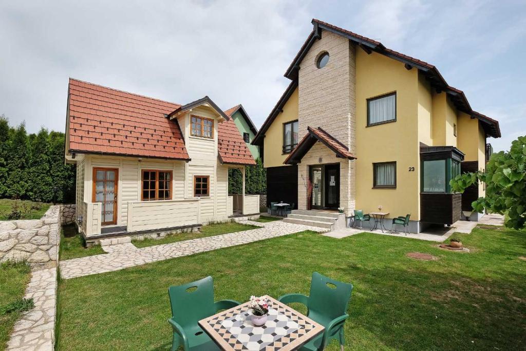 Otkrijte savršeno mjesto za odmor u Apartmanima Bohemia na Zlatiboru, uz mirnu atmosferu, svjež zrak i brojne mogućnosti za uživanje u prirodi!