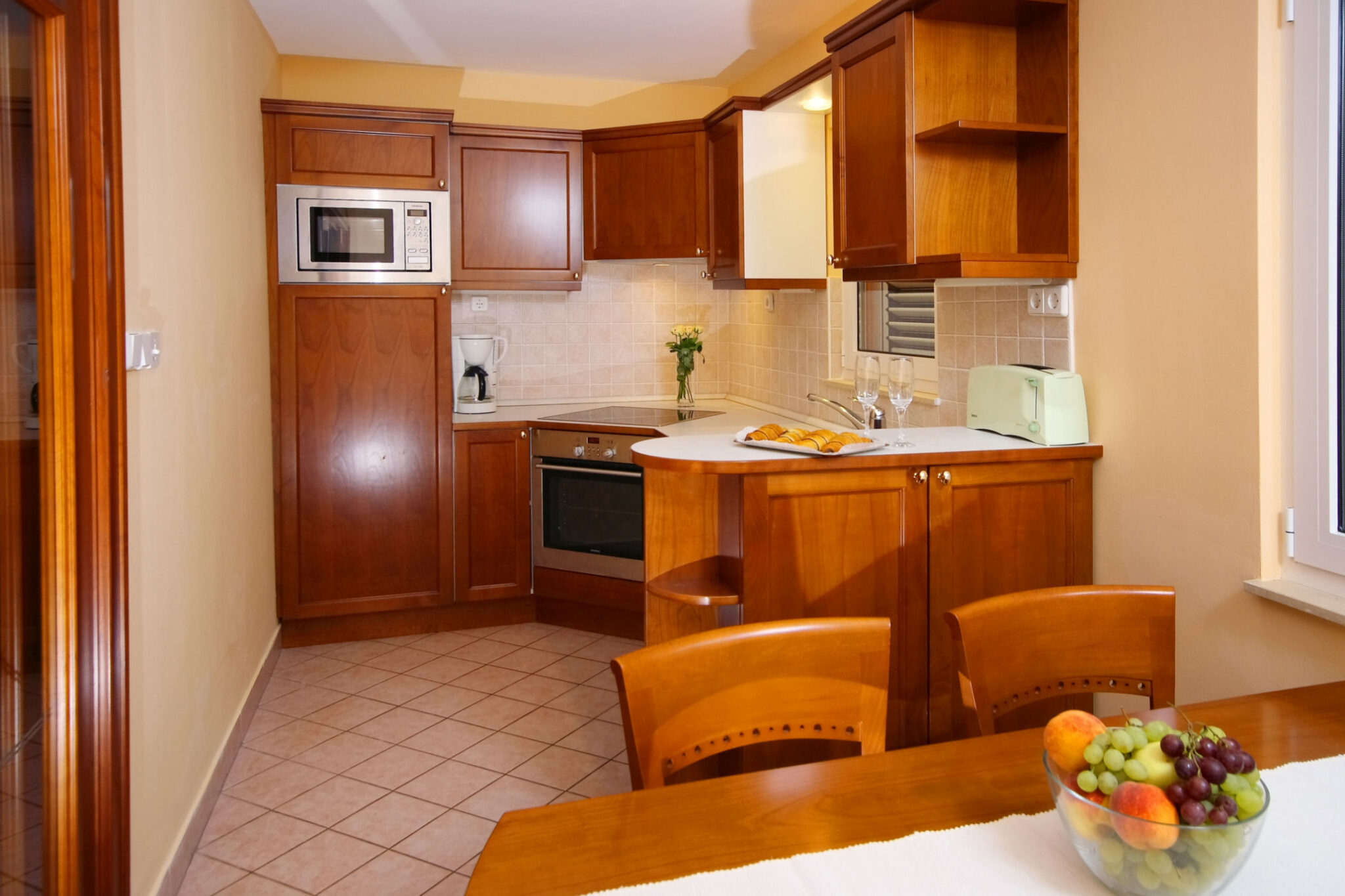 Uživajte u idealnom porodičnom odmoru na otoku Hvaru uz ugodnu atmosferu i predivan ambijent u Fontana Resort - Bayside Park 4*!