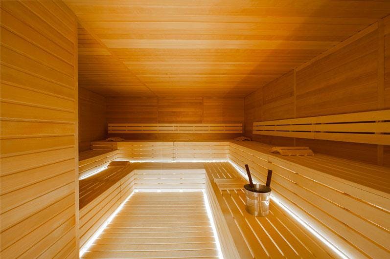 Uživajte u savršenom spoju planinskog mira, vrhunskog komfora i potpunog opuštanja u Hotelu Monti Spa & Wellness 4* na veličanstvenom Igmanu!
