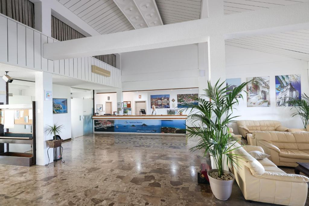 Apartmani Medena 4*, Seget Donji – uživajte u oazi mira gdje more i porodična sreća stvaraju nezaboravne uspomene!