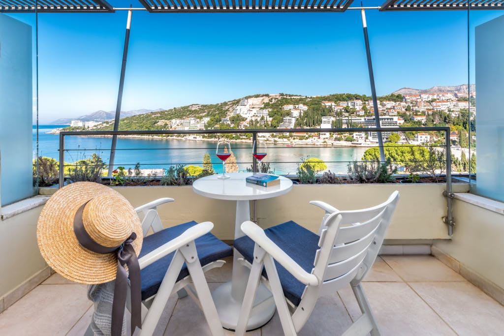 Hotel Uvala 4*, Dubrovnik – otkrijte čari luksuznog odmora uz predivne jadranske pejzaže, vrhunsku udobnost i autentični mediteranski ugođaj!