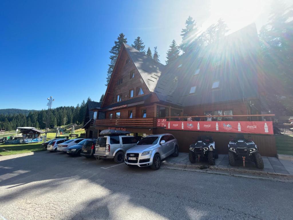 Zima na Vlašiću u znaku odmora – spoj planinskog zraka i luksuznog boravka u Pansionu A&M!