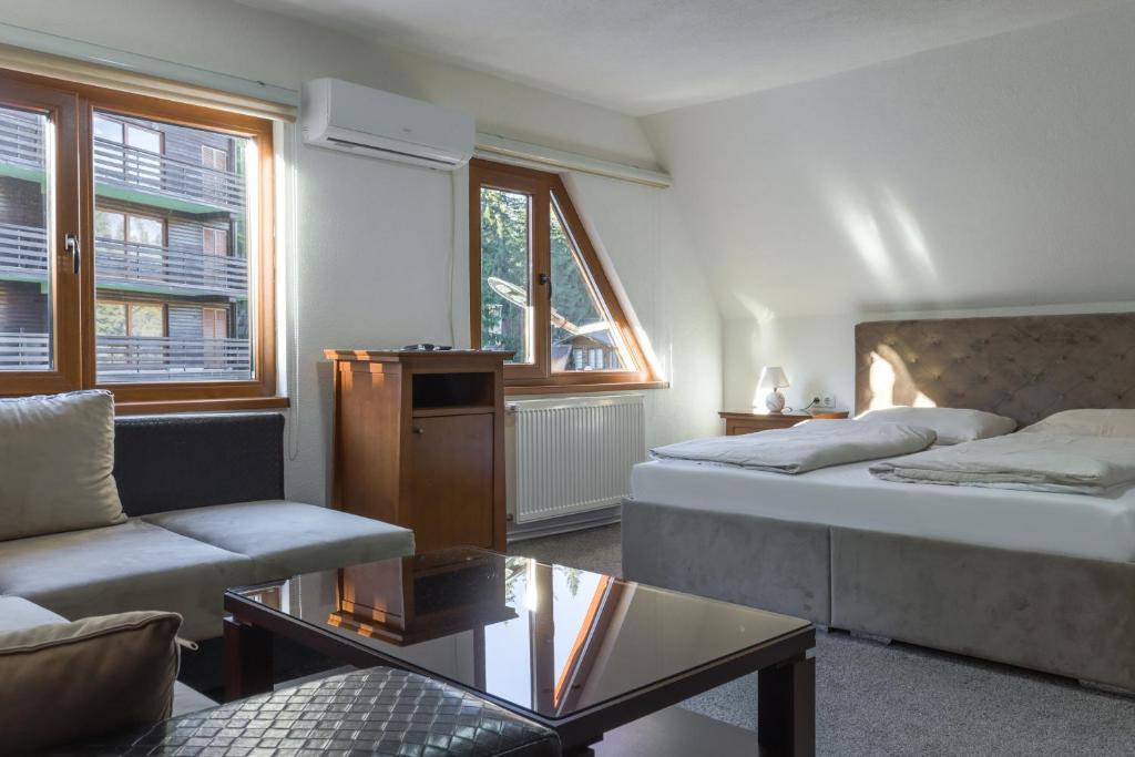 Zima ispunjena mirom i udobnošću na Vlašiću uz luksuzan boravak i svjež planinski zrak u Pansionu A&M!