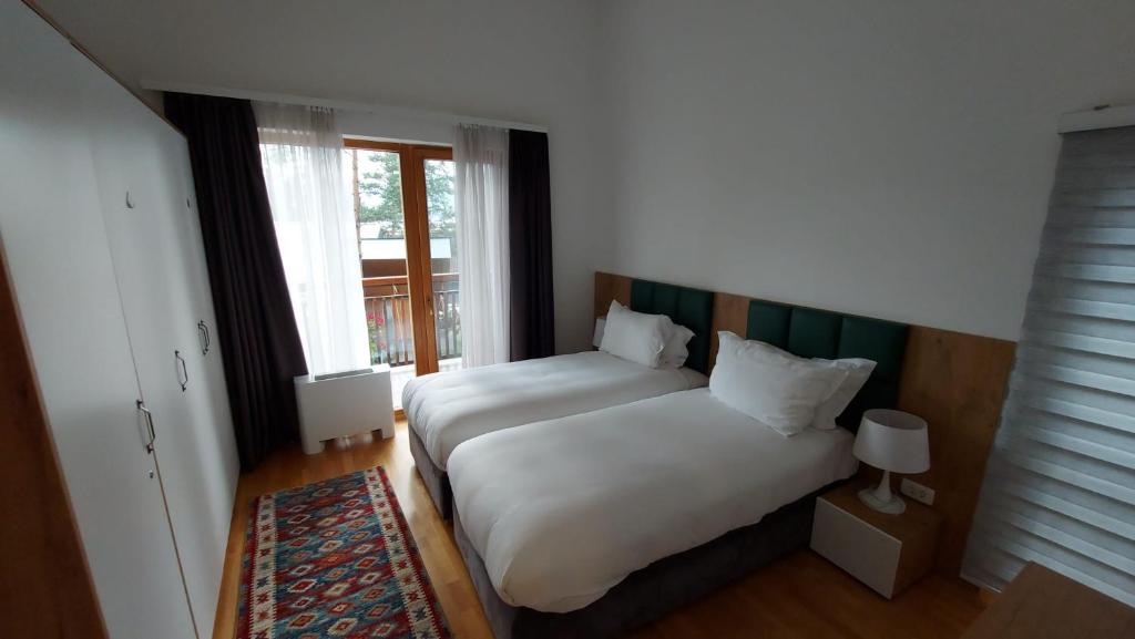 Tarčin Forest Resort & Spa 5* - Deluxe Vila | Iskusite harmoniju i ravnotežu kroz Wellness & Spa odmor u prirodnom okruženju!