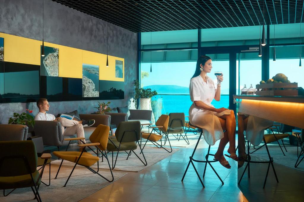 Hotel Olympia Sky 4*, Vodice | Doživite vrhunac luksuza i savršenog opuštanja uz spektakularan pogled na kristalno čisto morsko plavetnilo!