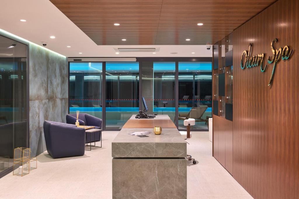 Hotel Amphora 4* – spoj luksuza, komfora i dalmatinske topline, savršen za miran i elegantan odmor u Splitu!