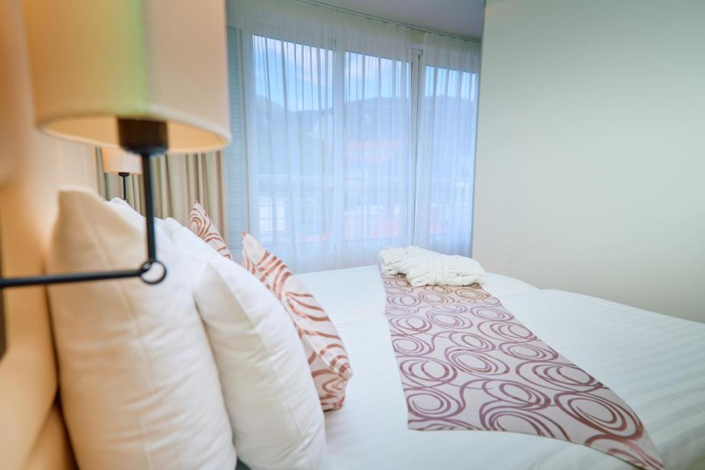 Hotel Astoria 4*, Opatija | Prepustite se uživanju uz elegantnu kombinaciju tradicije i modernog dizajna te doživite odmor ispunjen vrhunskim komforom!