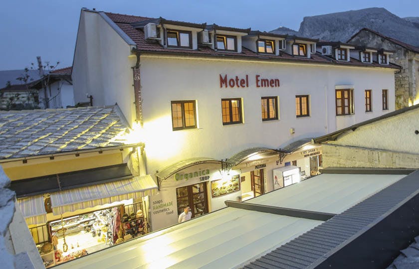 Hotel Emen 4*, Mostar – Autentična harmonija Starog grada, tradicije i vrhunskih gurmanskih užitaka!