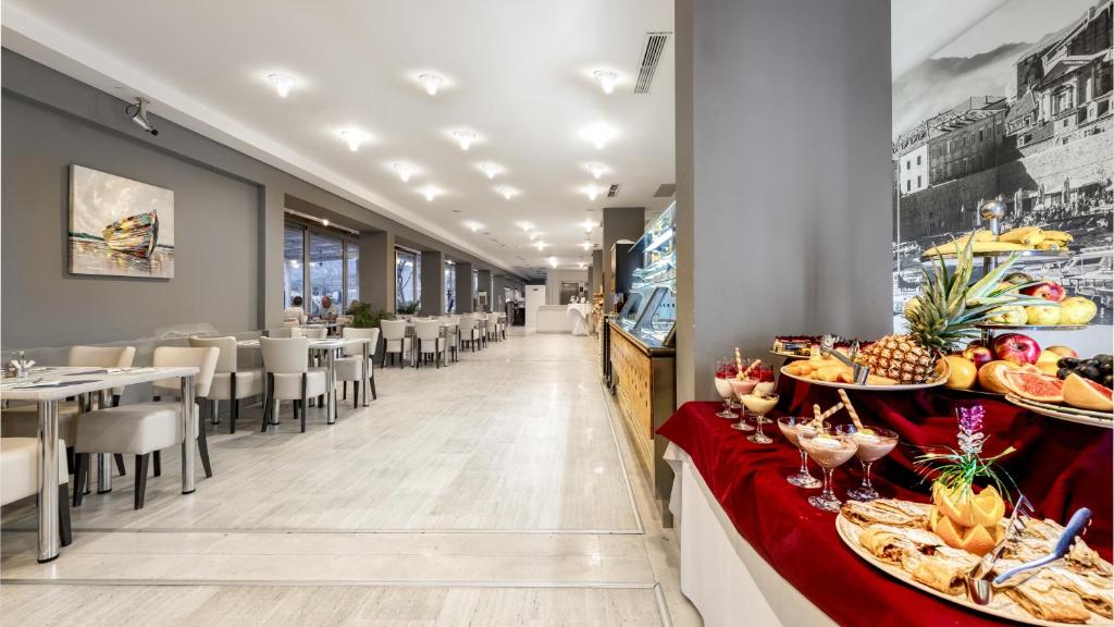 Hotel Uvala 4*, Dubrovnik – otkrijte čari luksuznog odmora uz predivne jadranske pejzaže, vrhunsku udobnost i autentični mediteranski ugođaj!