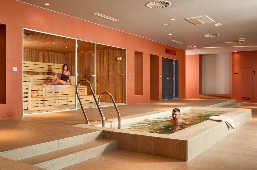 Radisson Blu Resort Split 5* – uživajte u vrhunskom luksuzu, raskošnom Wellness & Spa doživljaju i savršenom spoju elegancije, udobnosti i potpunog opuštanja!