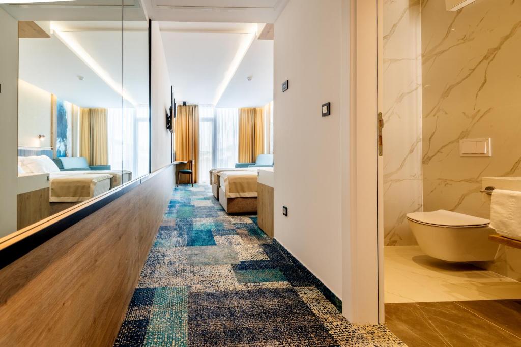 Hotel Sunce 4* u čarobnom Neumu pruža vam savršen spoj morskog ugođaja, vrhunske udobnosti i prekrasnog pogleda na beskrajno plavetnilo!