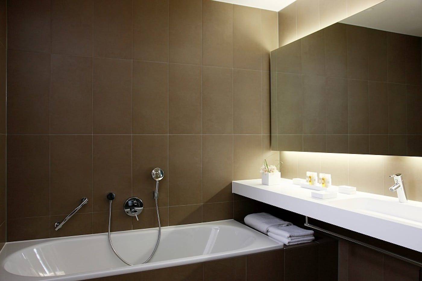 Rovinj – luksuzan i opuštajući odmor na nekoliko koraka do mora uz savršenu kombinaciju komfora i mira u Hotelu Lone 5*!