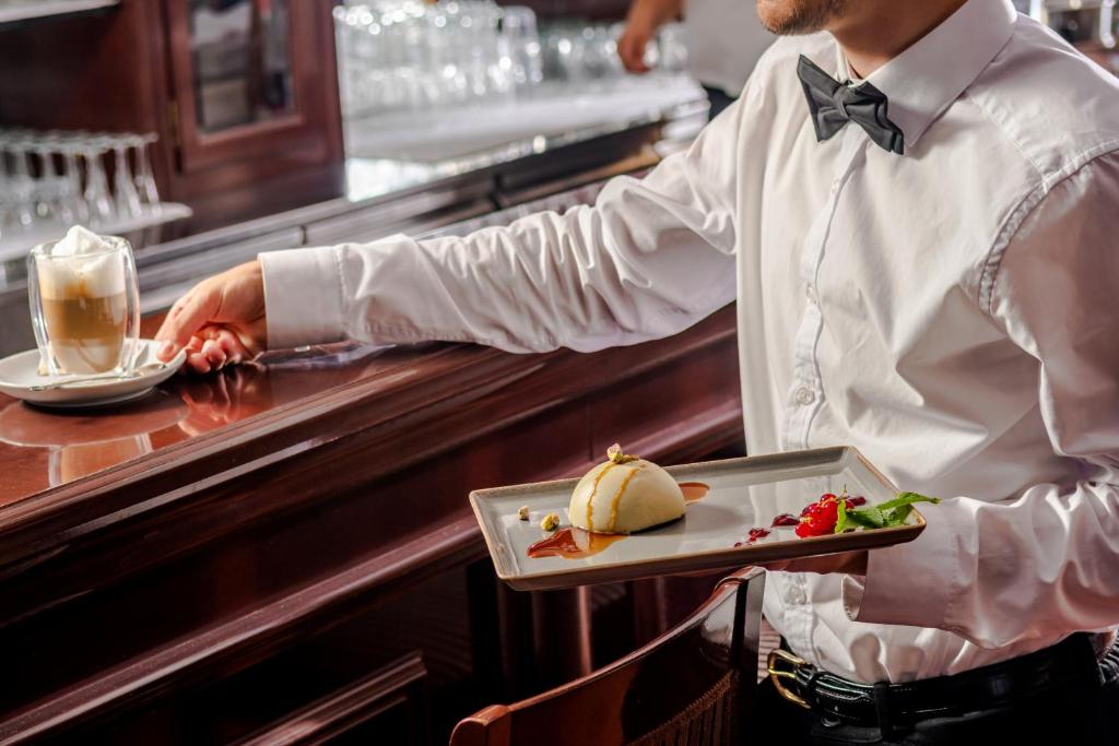 Kada se ljubav slavi u znaku opuštanja – romantični Wellness & Spa odmor za Valentinovo u Hotelu President Solin 5*!