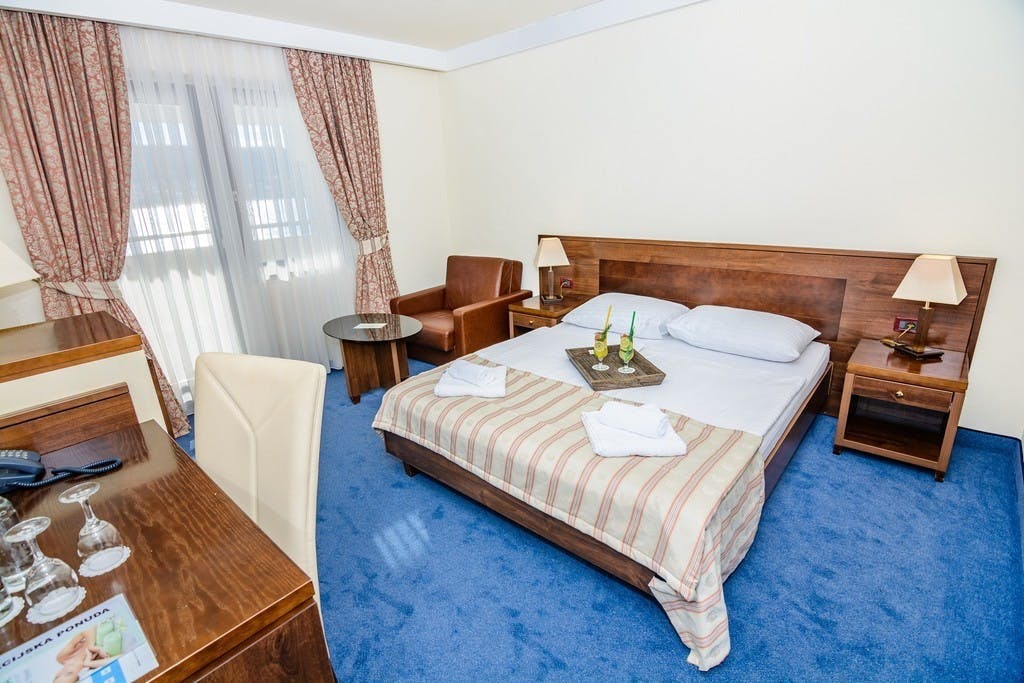 Doživite veličanstveni odmor na otoku Pagu uz kristalno čisto more, vrhunsku uslugu i trenutke za pamćenje – Hotel Pagus 4* ili Hotel Meridijan 4*!