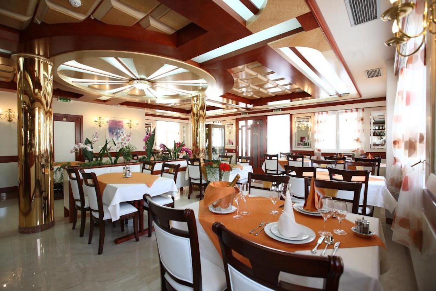 Doživite čarobno ljeto u Trogiru – prepustite se vrhunskom odmoru, luksuzu i opuštajućoj atmosferi elegantnog Hotela Trogir Palace 4*!