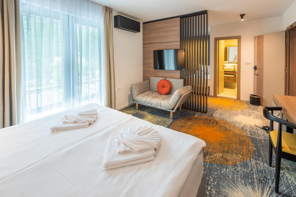 Doživite sklad prirode i odmora – Boravite u Hotelu Plivsko Jezero 3* i uživajte u bajkovitoj ljepoti Jajca i smaragdnog  jezera!