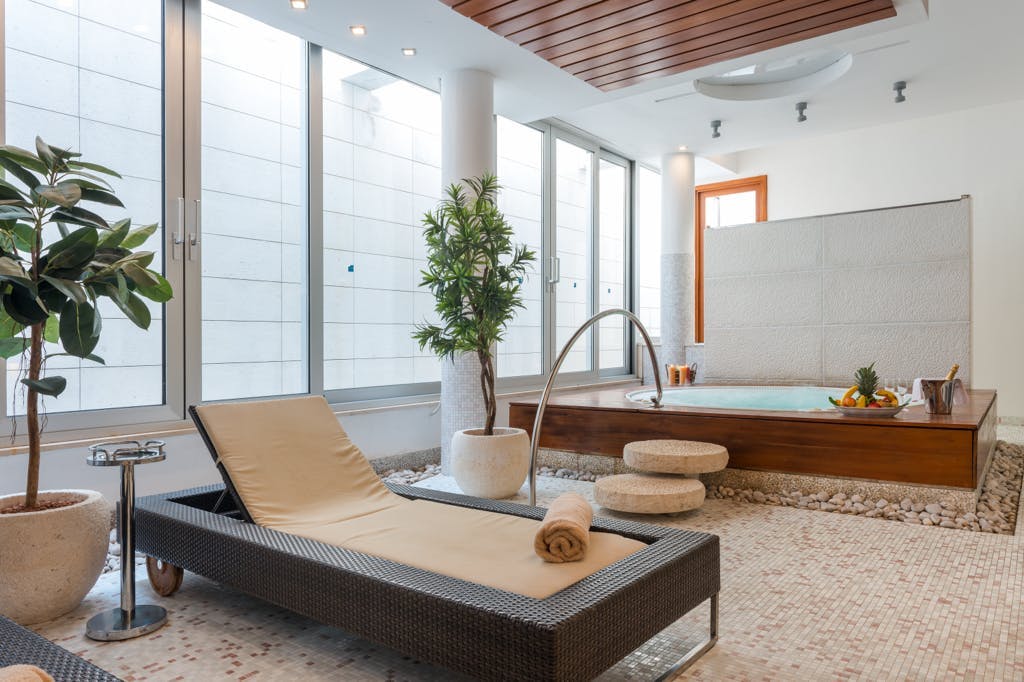 Hotel Uvala 4*, Dubrovnik – Vaš kutak mira uz kristalno čisto more, mir mediteranske prirode i bezvremensku eleganciju odmora!