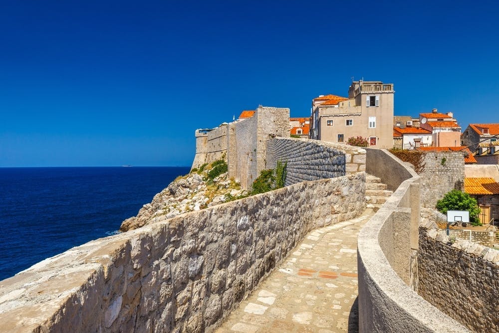 Hotel Uvala 4*, Dubrovnik – otkrijte čari luksuznog odmora uz predivne jadranske pejzaže, vrhunsku udobnost i autentični mediteranski ugođaj!