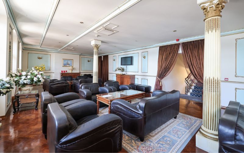 Seget Donji I Otkrijte veličanstveni odmor u Hotelu Val 3* ex Jadran 3* uz more i polupansionsku uslugu!
