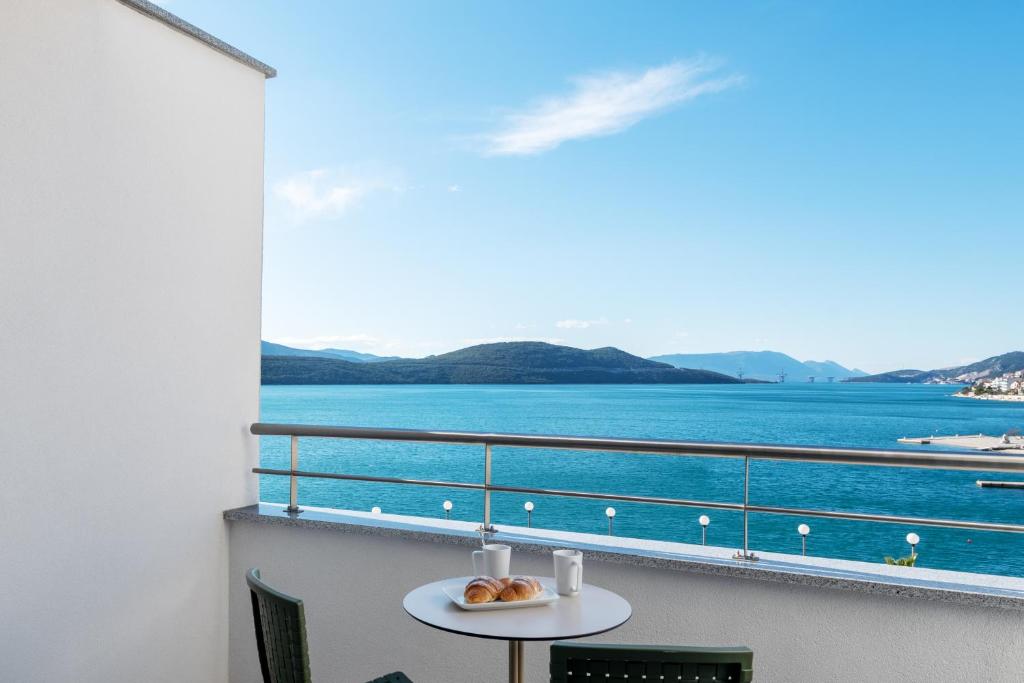 Doživite potpuni odmor u Hotelu Sunce 4* u čarobnom Neumu uz spoj elegancije, udobnosti i nezaboravnog morskog ambijenta!