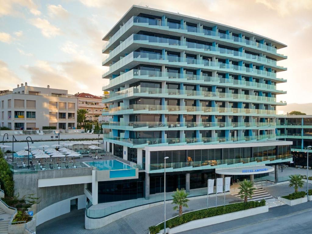 Otkrijte čari boravka u Hotelu Amphora 4*, gdje se elegancija, udobnost i mediteranski šarm spajaju u jedinstven doživljaj Splita!