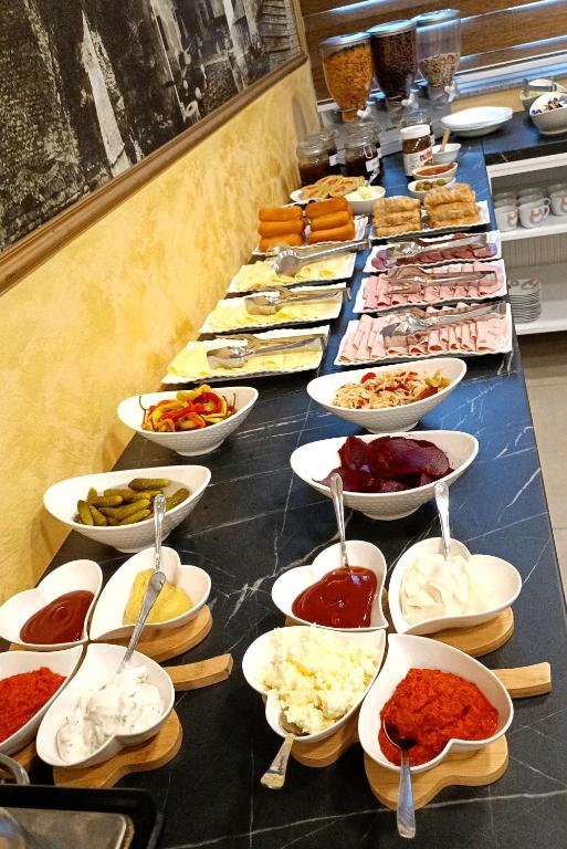 Posjetite najljepši grad na Neretvi I Septembarski odmor za dvije osobe provedite u moderno uređenom Hotelu Villa Meydan 4*, Mostar!