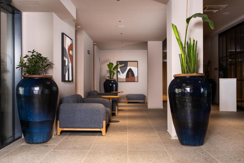 Uživajte u bezbrižnom porodičnom odmoru u Biogradu na Moru uz All inclusive uslugu, miris borove šume i brojne sadržaje za djecu i odrasle – Family Hotel Adria 4!*