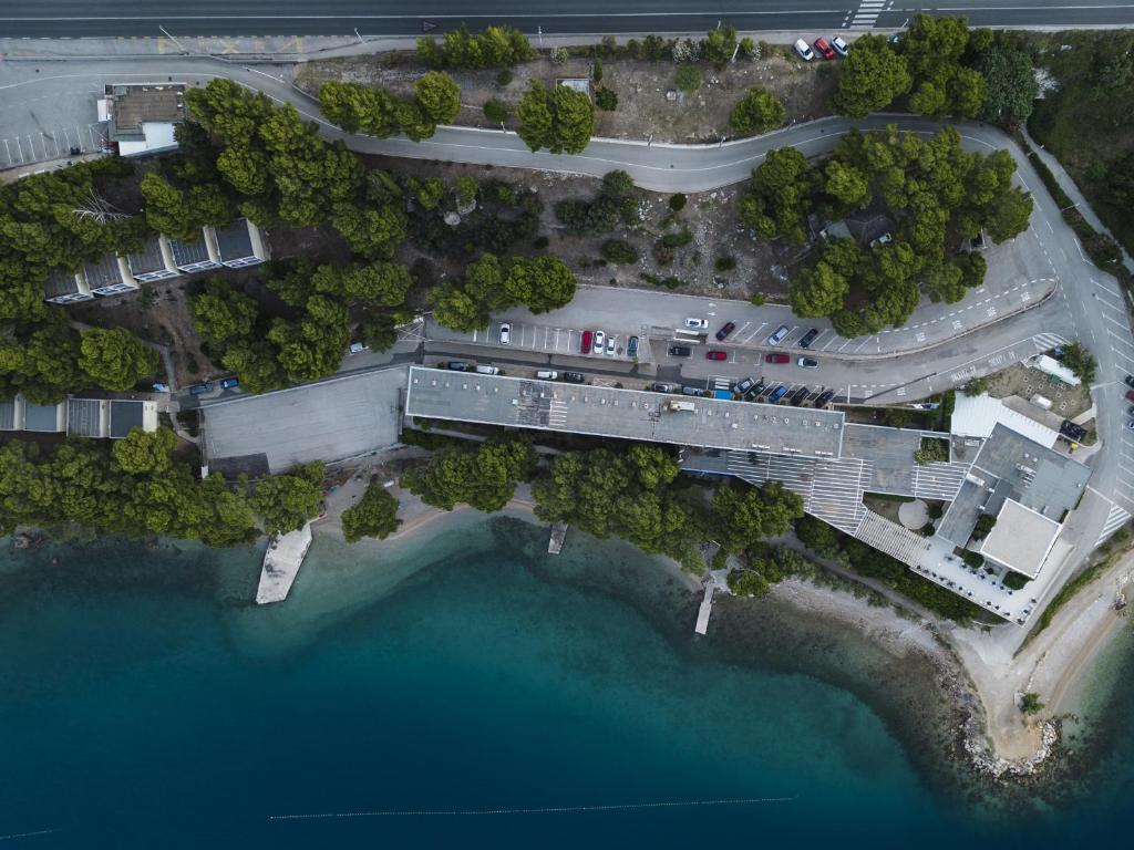 Sagitta All Inclusive Holiday Resort 3* | Prepustite se čarima Jadrana uz kristalno čisto more, mediteranski ambijent i bezbrižne trenutke ispunjene odmorom i uživanjem!