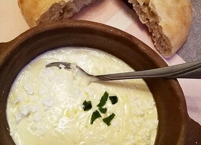 Doživite čaroliju Ramazana na Trebeviću uz opuštajući ambijent, prirodu i delicije vrhunske kuhinje Hotela Pino Nature 4*!