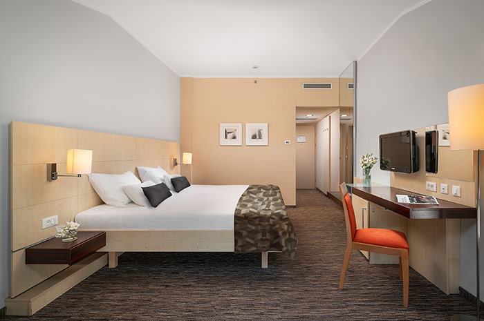 Valamar Lacroma Dubrovnik Hotel 4* | Opustite se u mediteranskom zelenilu poluotoka Babin kuk i otkrijte neodoljivi šarm hotela uz luksuzni Wellness & Spa odmor za dvije osobe!