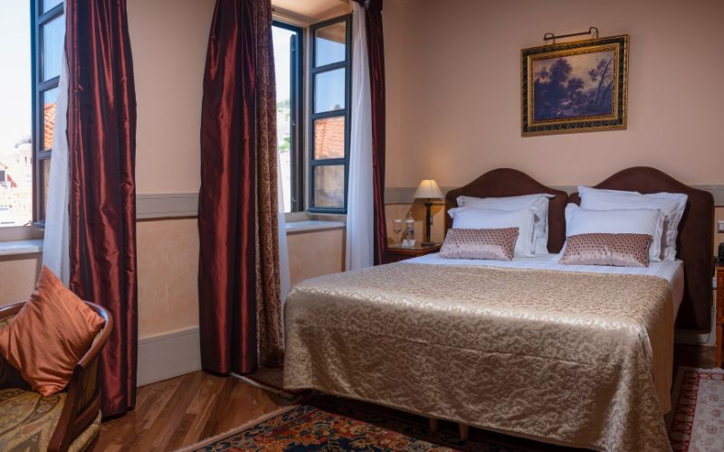 The Pucić Palace 5* – Luksuzni boravak u samom srcu dubrovačkog Starog grada, okružen historijom, kulturom i mediteranskim šarmom!