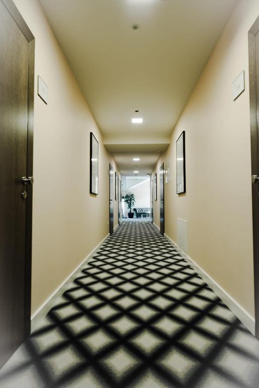 Otkrijte spoj modernog ambijenta, vrhunske udobnosti i luksuznog boravka u srcu Bihaća uz Hotel Swiss Plus 3*!