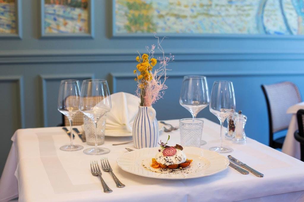 Heritage Hotel Porin 4* – savršen izbor za sve koji žele doživjeti Makarsku kroz spoj tradicije, elegancije i autentičnog dalmatinskog ambijenta!